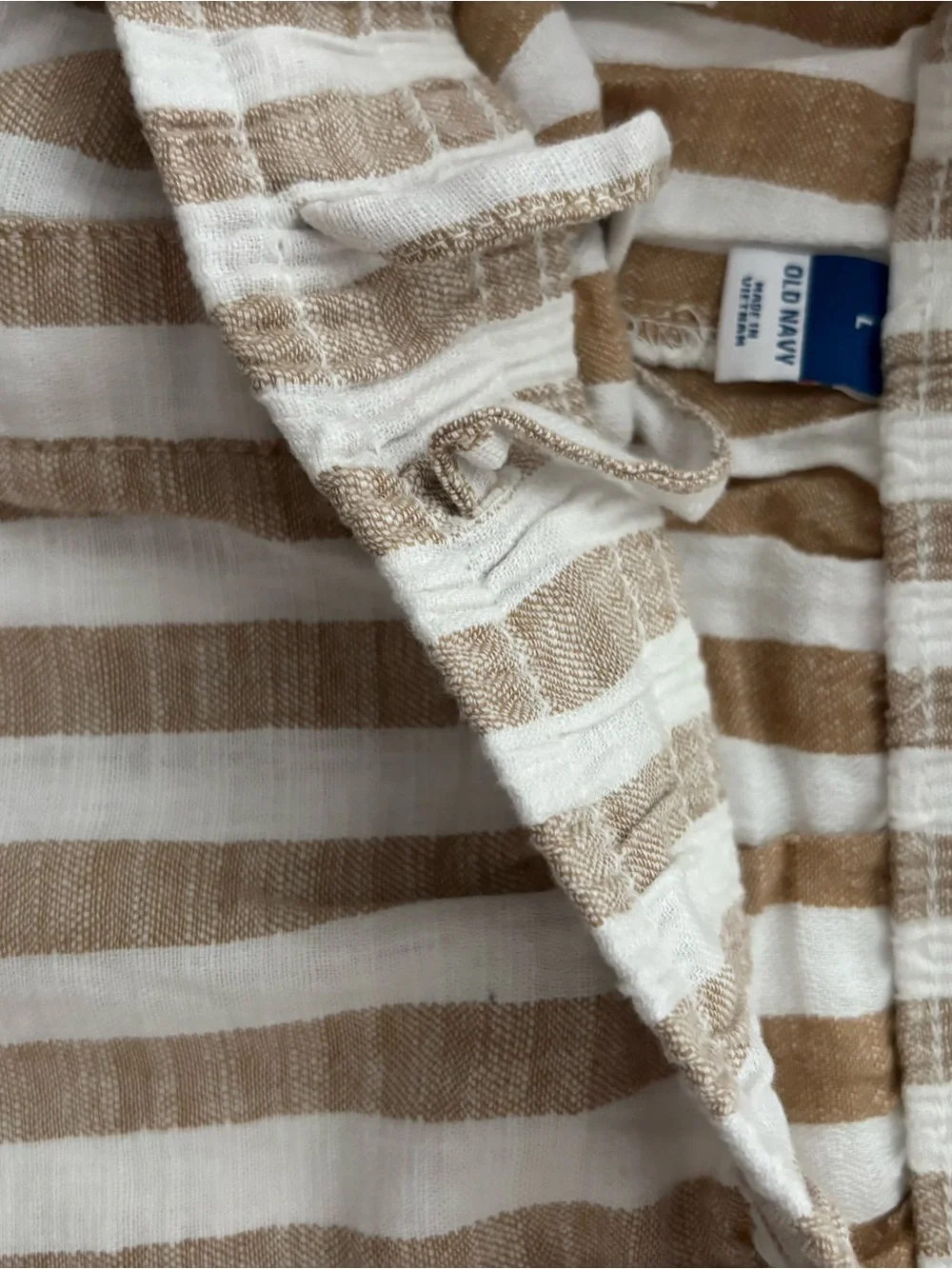 Old Navy Tan & White Striped Bermuda Shorts - Picture 5 of 7